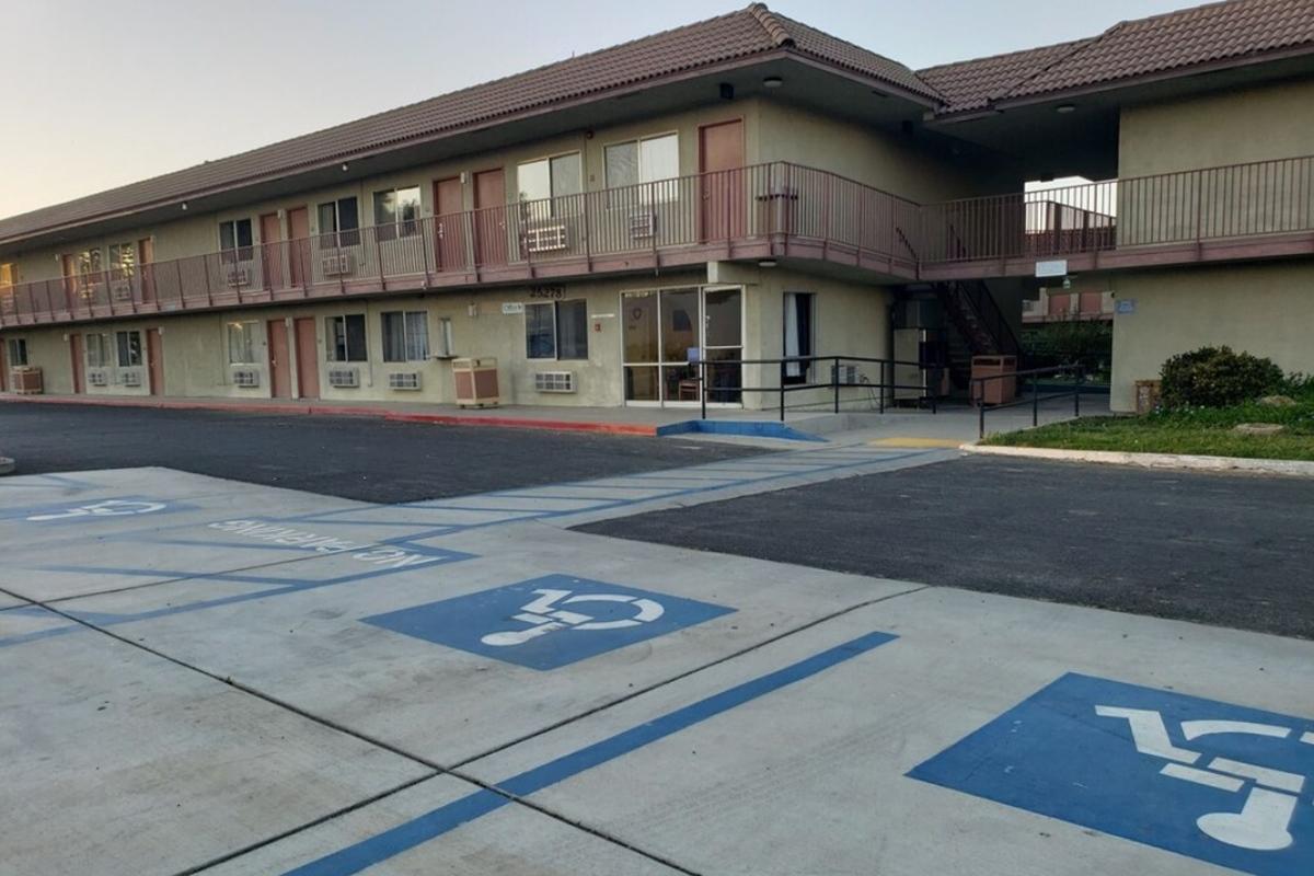 Baymont By Wyndham Coalinga Villa Exterior foto