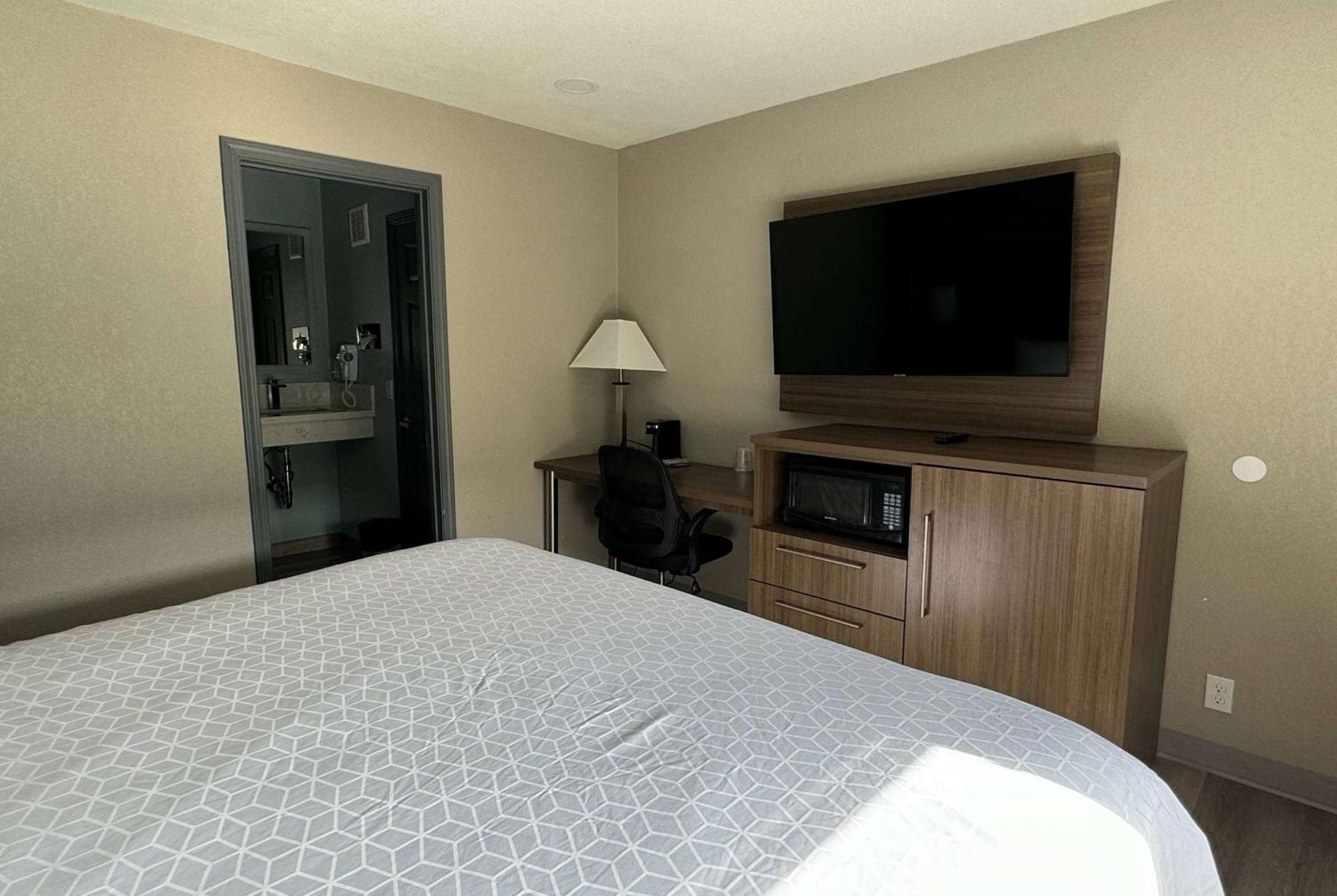Baymont By Wyndham Coalinga Villa Exterior foto